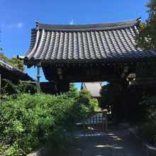 経王寺（山門）