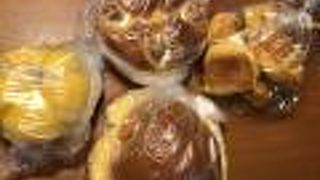 かぼちゃの餡入りパンもある