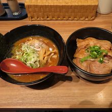 十勝ホエー豚丼セット