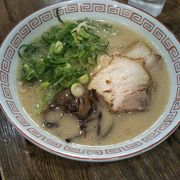 替え玉必須の長浜ラーメン