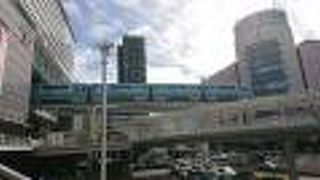 小倉駅は近未来的