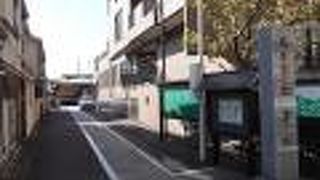 文京区の裏通りに佇む天台宗寺院