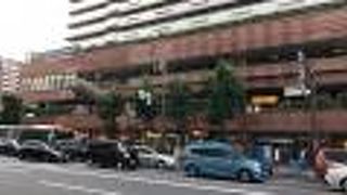 上本町駅近くの商業施設！