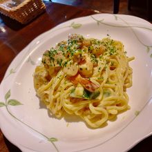 エビとキノコのエッグクリーム