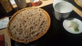 両国駅前で相撲観戦前に蕎麦ランチ