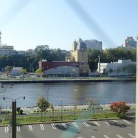 部屋から見られた釧路川