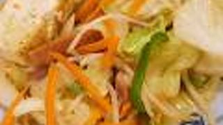 マイルドでコクのあるイカ墨チャーハン