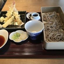 蕎麦はちょっぴり残念…