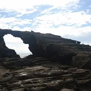 城ヶ島の海蝕(食)洞穴