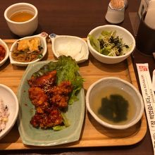 ヤンニョムチキン定食！