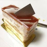 初めての訪問。大人のキャラメルケーキ。