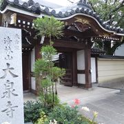 桜の時期に訪れたいお寺です