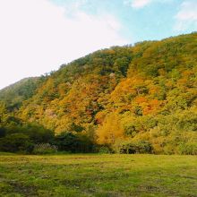 秋の紅葉シーズンで絶景でした。