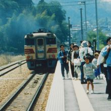 かつての181系特急はくと、大原駅