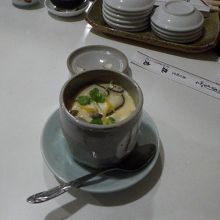 寿司屋に来ると頼みたくなる茶わん蒸し