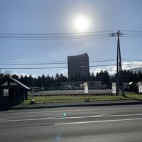 反対側道路から