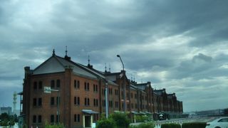 静かな横浜赤レンガ倉庫