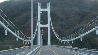 渡っている時も離れて見る時も