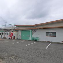 レストハウスが新しくペンキ塗られていた