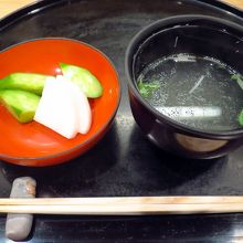 漬物とお吸い物 / Pickles and soup