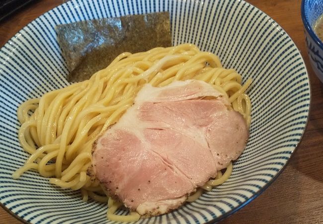 豚骨魚介と海老の風味が旨い！