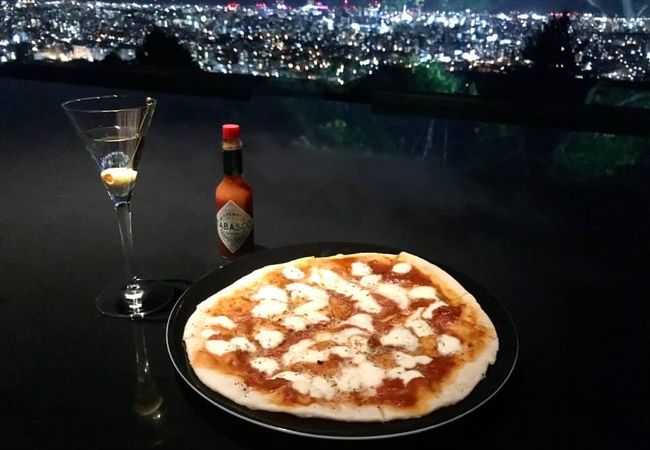 夜景が綺麗な隠れ家バー