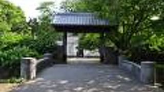 通行手形が必要だった