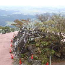 下の展望台におりてみます