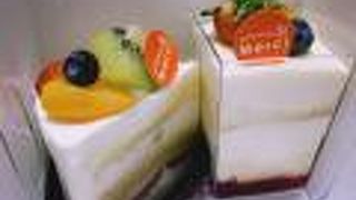 おしゃれなケーキ