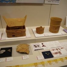 百舌鳥古墳群からの出土品が展示されています