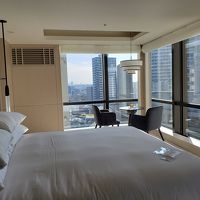 スイートキング。ベッドからの雰囲気。