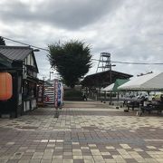 平日の恵那峡サービスエリア　下り