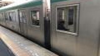 近鉄京都線・奈良線と相互乗り入れ