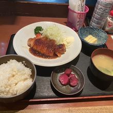 トンテキ定食