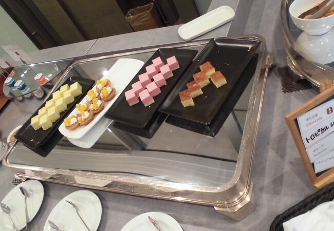 ビュッフェ食べてきました