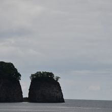 岬近くの奇岩
