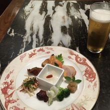 盛り付けもキレイ