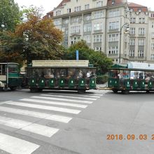 ブジェホヴァー通りと交差する辺り