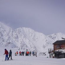 八方尾根スキー場から白馬三山　右端が白馬岳