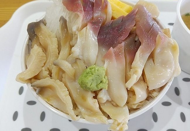 次はかに玉にするけど今回はホッキ丼！