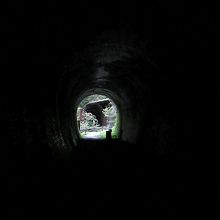 トンネル内にて