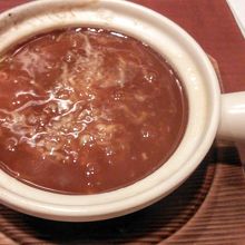 頂上麺は、醤油味