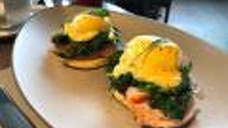 朝食で利用。一皿の量が多いので注意。