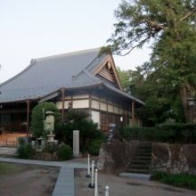 薬王寺の本堂