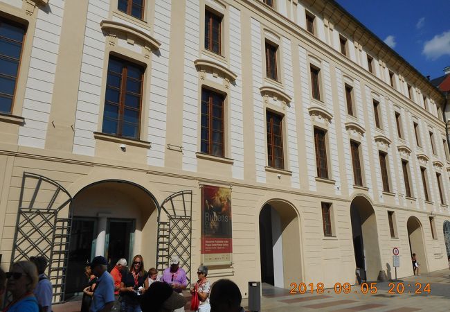 王宮美術館 (ピクチャー ギャラリー)