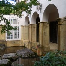 山手館｢夢の箱｣