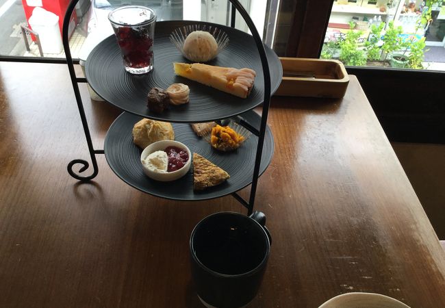 町家の二階、アフタヌーンティーの時間