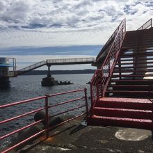 海中展望塔への道