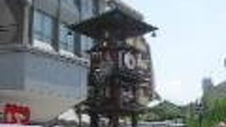 道後温泉駅の近くにあるからくり時計