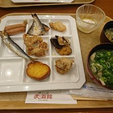 朝食ブッフェ